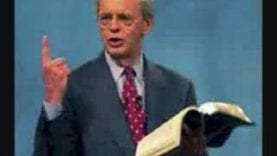 Dr.-Charles-Stanley-Praying-In-A-Crisis-13-attachment