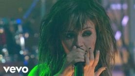 Flyleaf-Fully-Alive-Live-attachment
