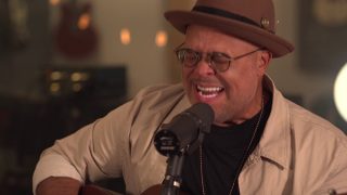 Israel-Houghton-Promise-Keeper-attachment