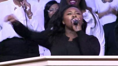 Jekalyn-Carr-Bringing-That-Holy-Ghost-Fire-To-Perfecting-Church-Holy-Convocation-2017-attachment